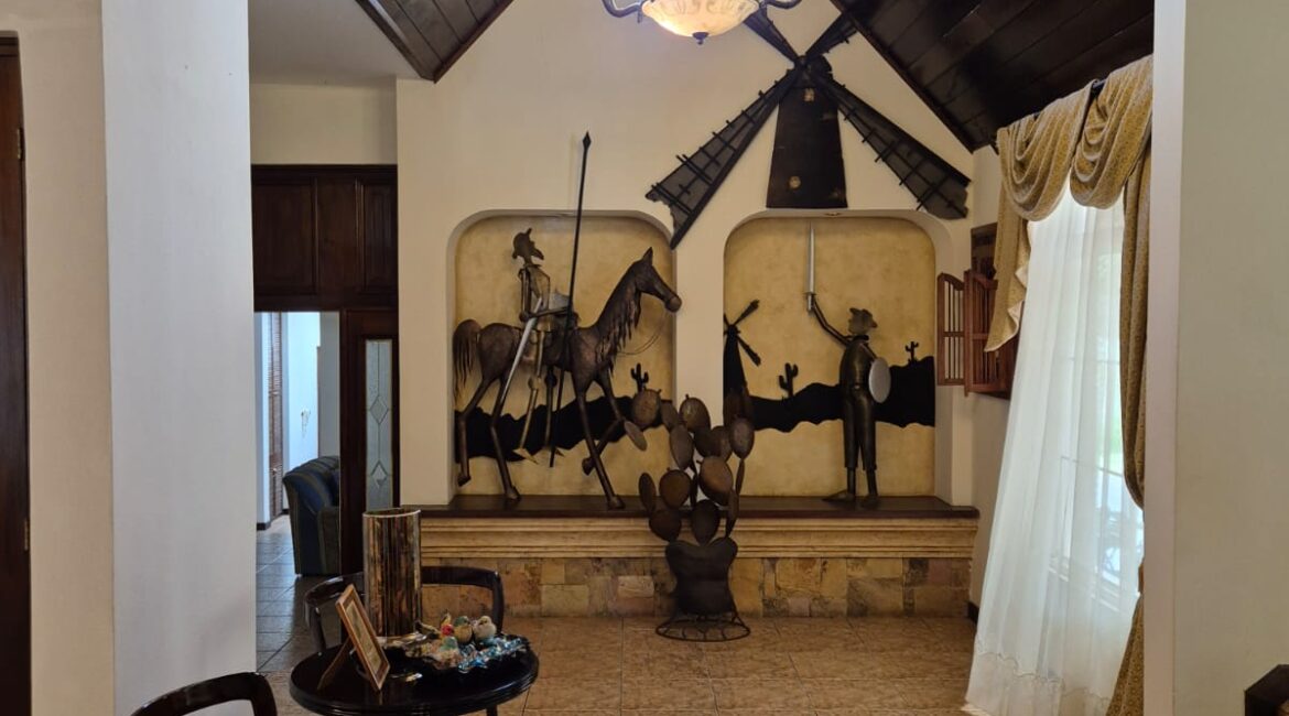 CASA EN VENTA CASA & CAMPO FRAIJANES