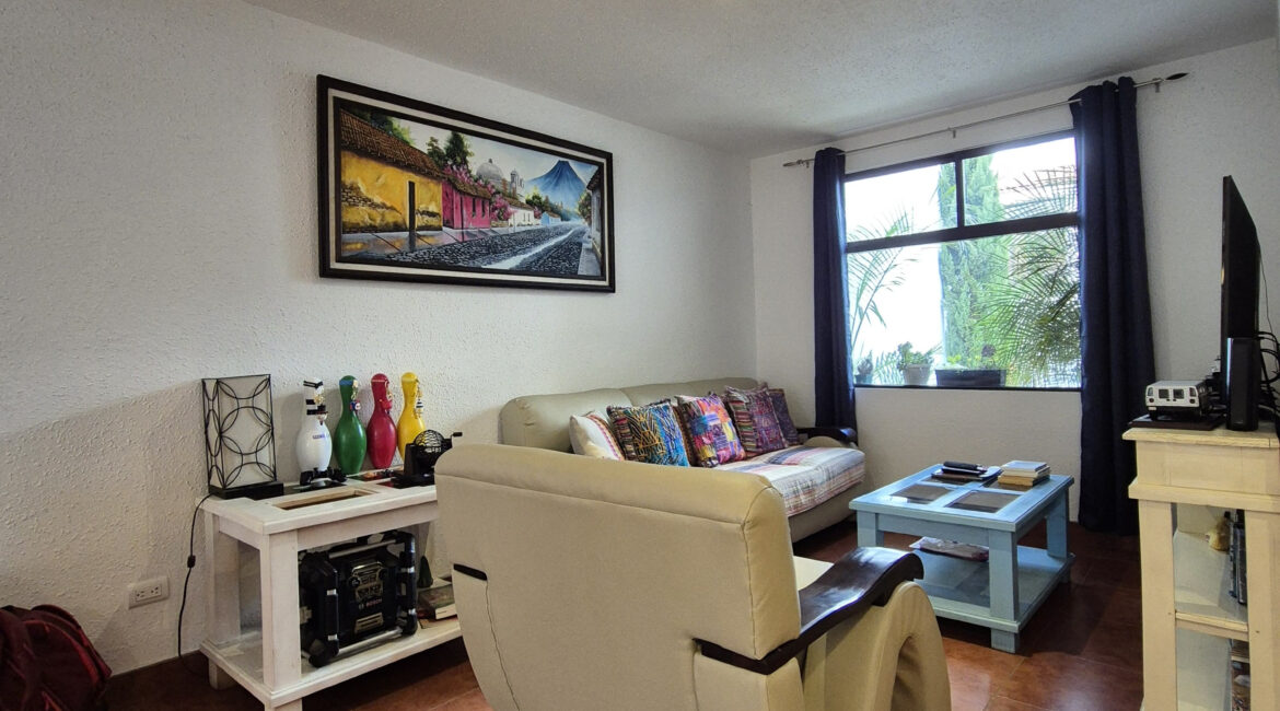 Venta Casa en San Lucas Sacatepequez