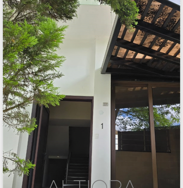 CASA EN VENTA ZONA 16