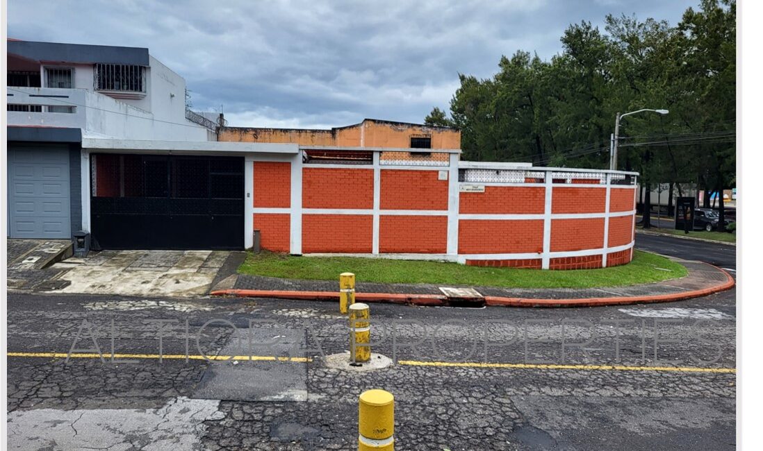 CASA EN VENTA ANILLO PERIFERICO ZONA 11