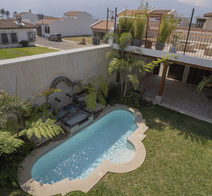 HERMOSA CASA EN VENTA EN ANTIGUA GUATEMALA