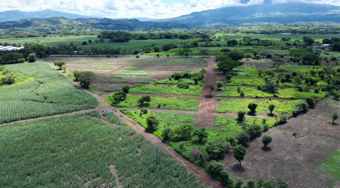 RESIDENCIAL CAMINO A TAXISCO / Terrenos en venta