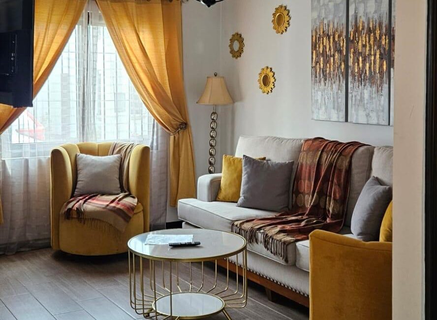 CASA AMUEBLADA EN RENTA A 20 MINUTOS DE ANTIGUA