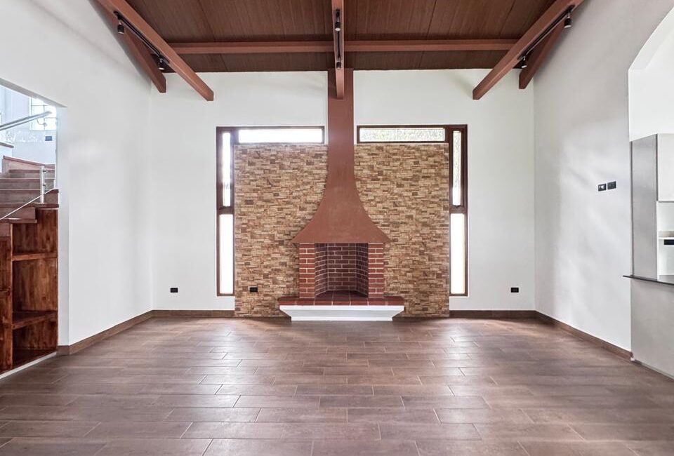 SE RENTA VILLA EN SAN PEDRO EL ALTO ANTIGUA GUATEMALA