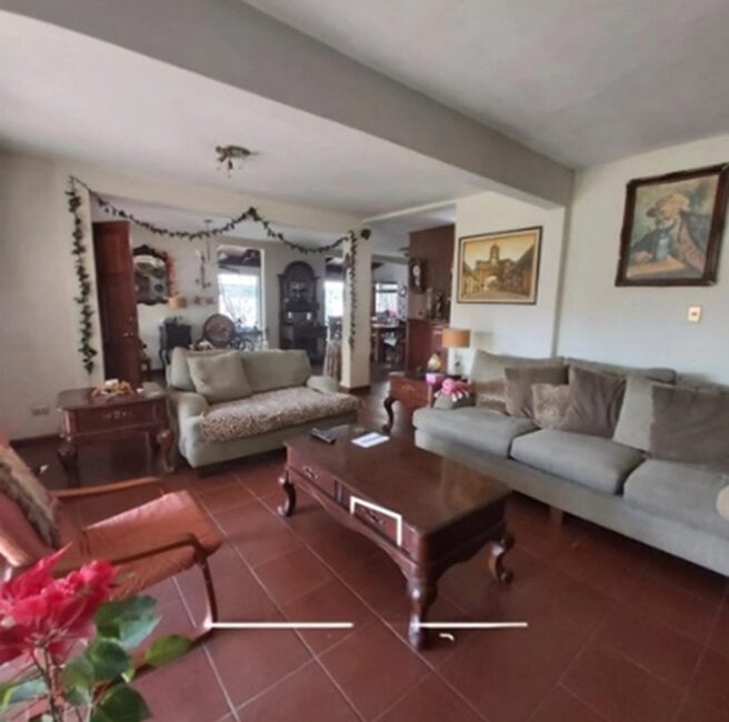 Casa en Venta Colonia Aurora Zona 13 Dentro de Garita