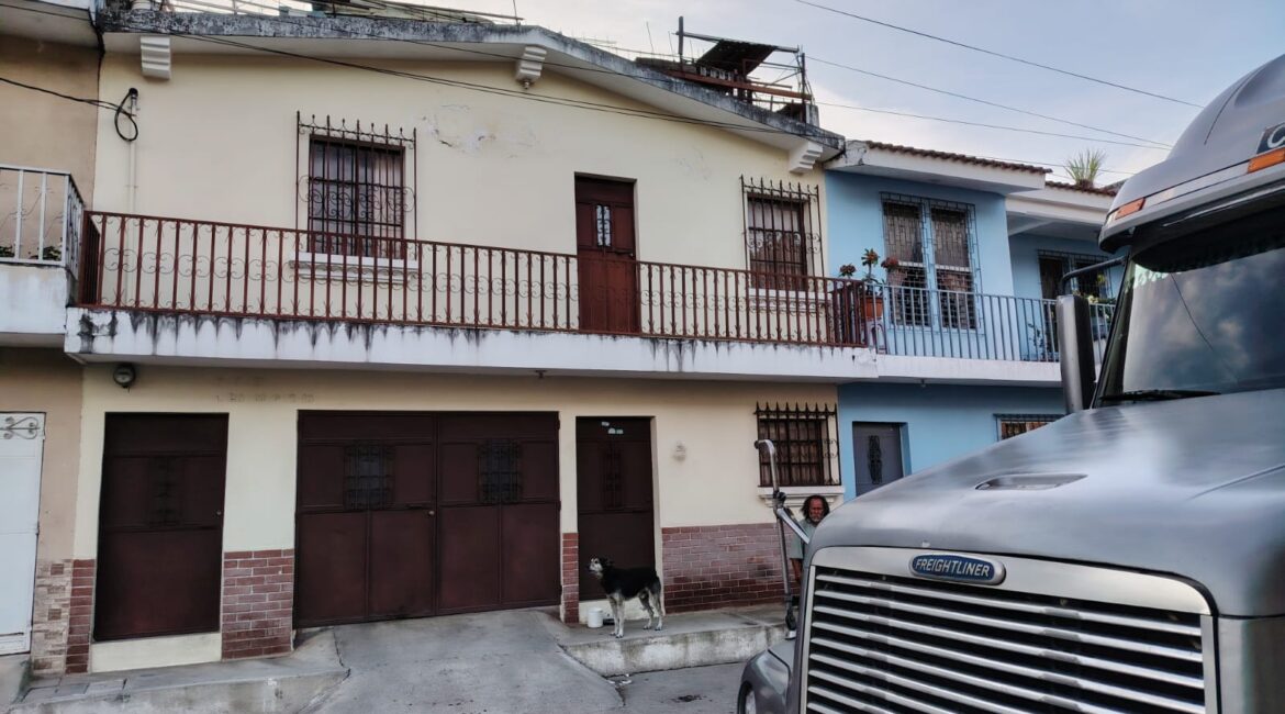 Amplia Casa Familiar 8 Habitaciones en Venta | Pinares de Llano Largo, Guatemala
