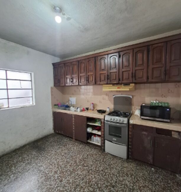 Vendo casa en zona 6